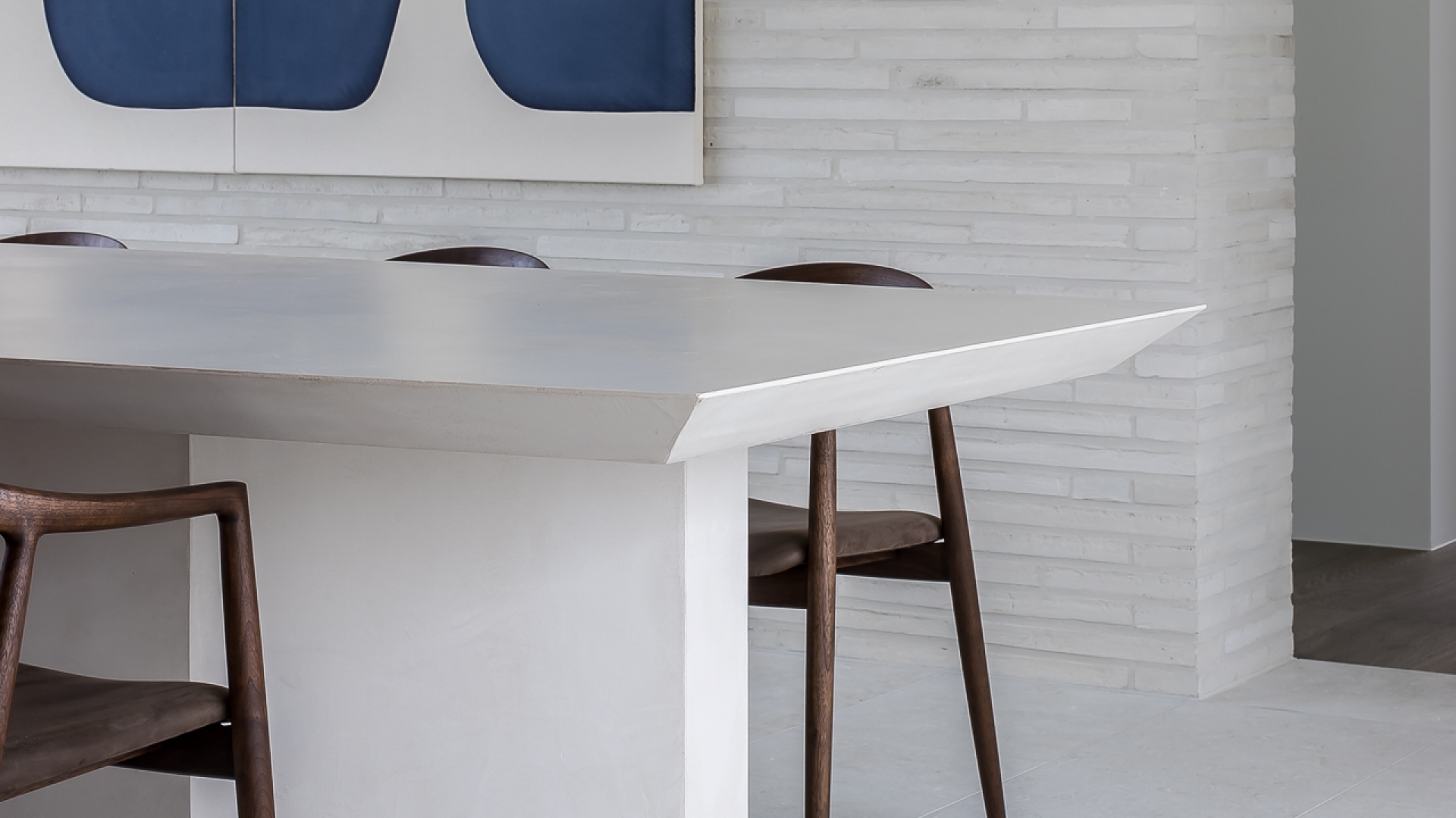 Villa HB interior architecture by Eline Ostyn custom table